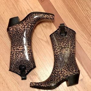 Corkys Rodeo Western Style Cowboy Point Toe Rain Boot. Leopard print